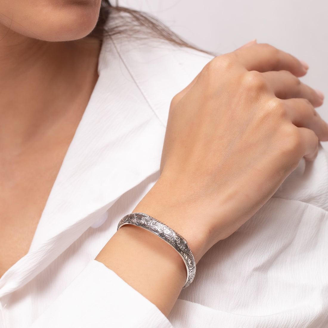 lotus design bangle or women