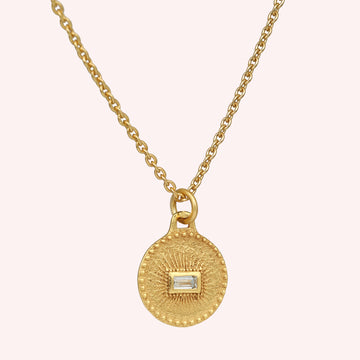 Round Pendant Crystal Necklace