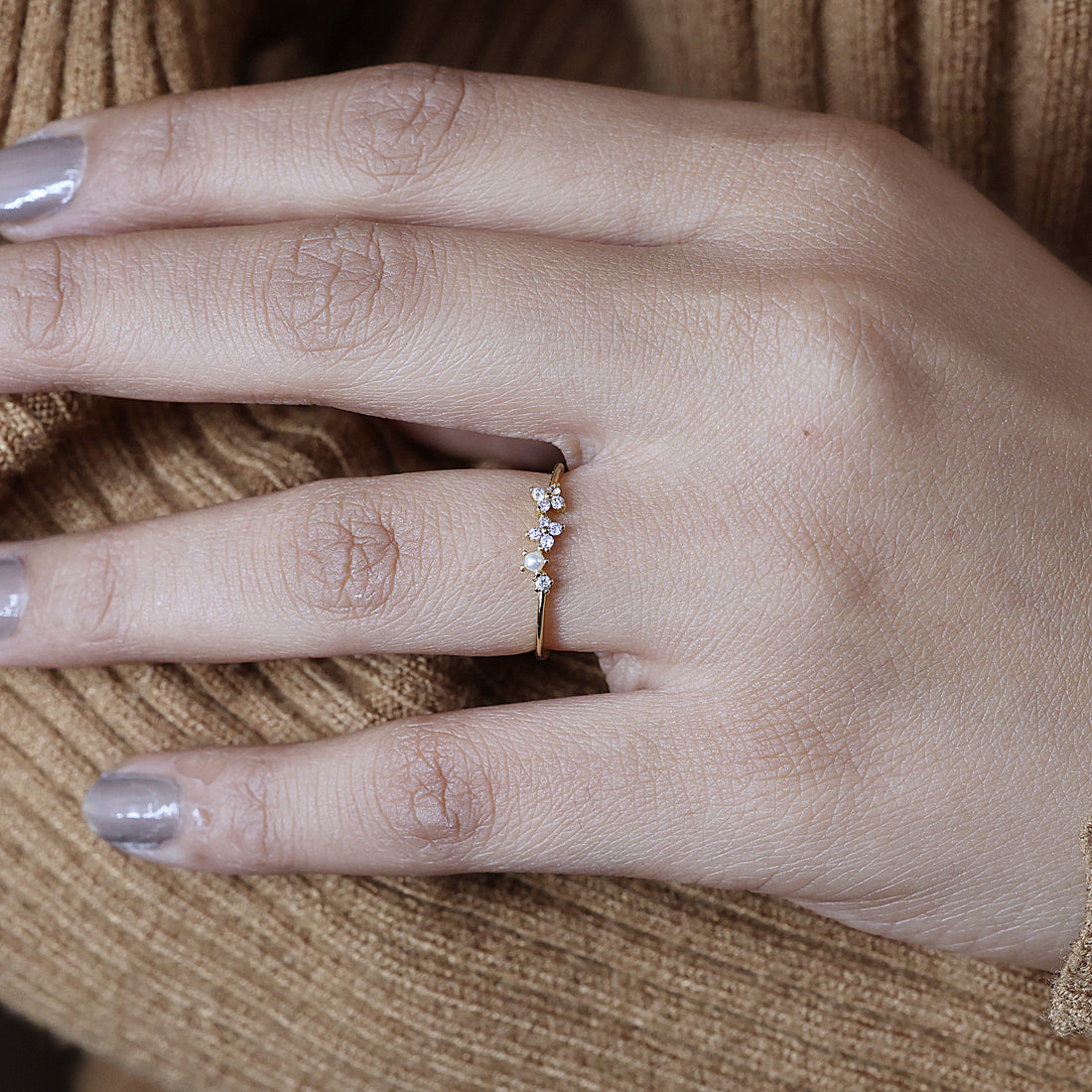 Minimalist Floral Pearl Ring with 925 Sterling Silver