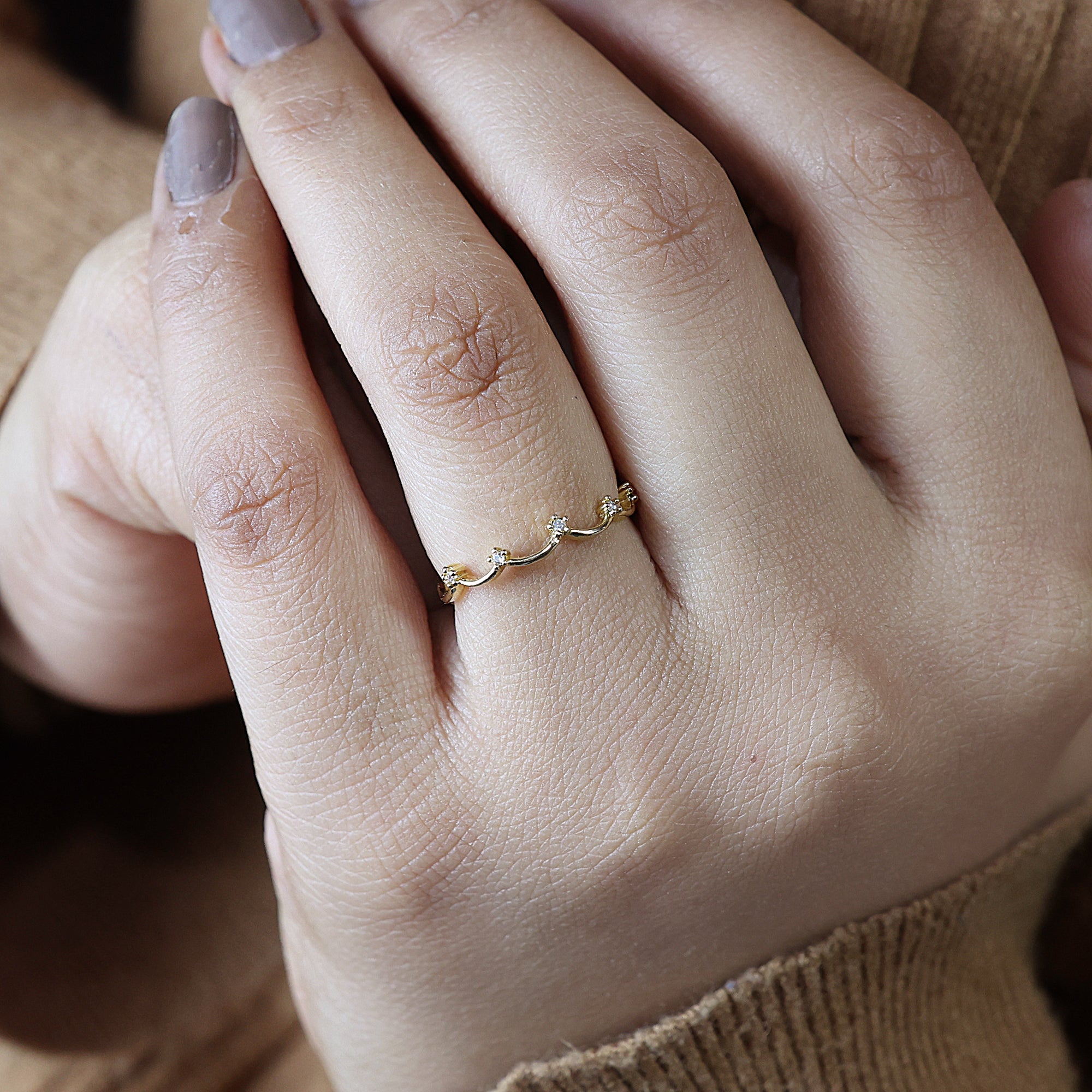Delicate Wavy Cubic Zirconia in 925 Sterling Silver