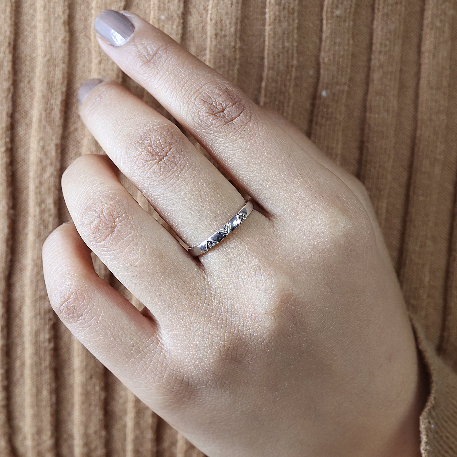 stylish small ring for her 