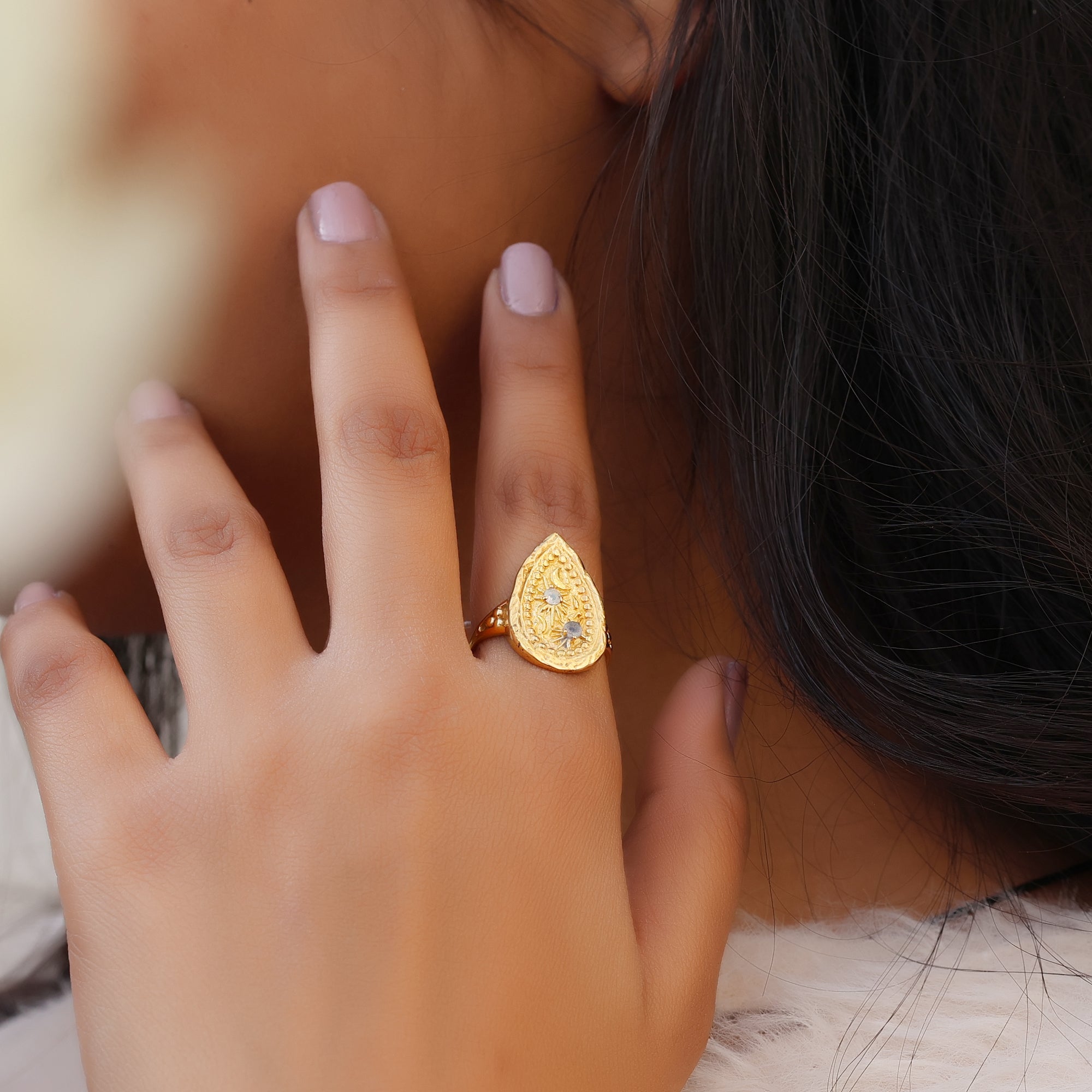925 Silver Teardrop Ring with Moonstone & Labradorite