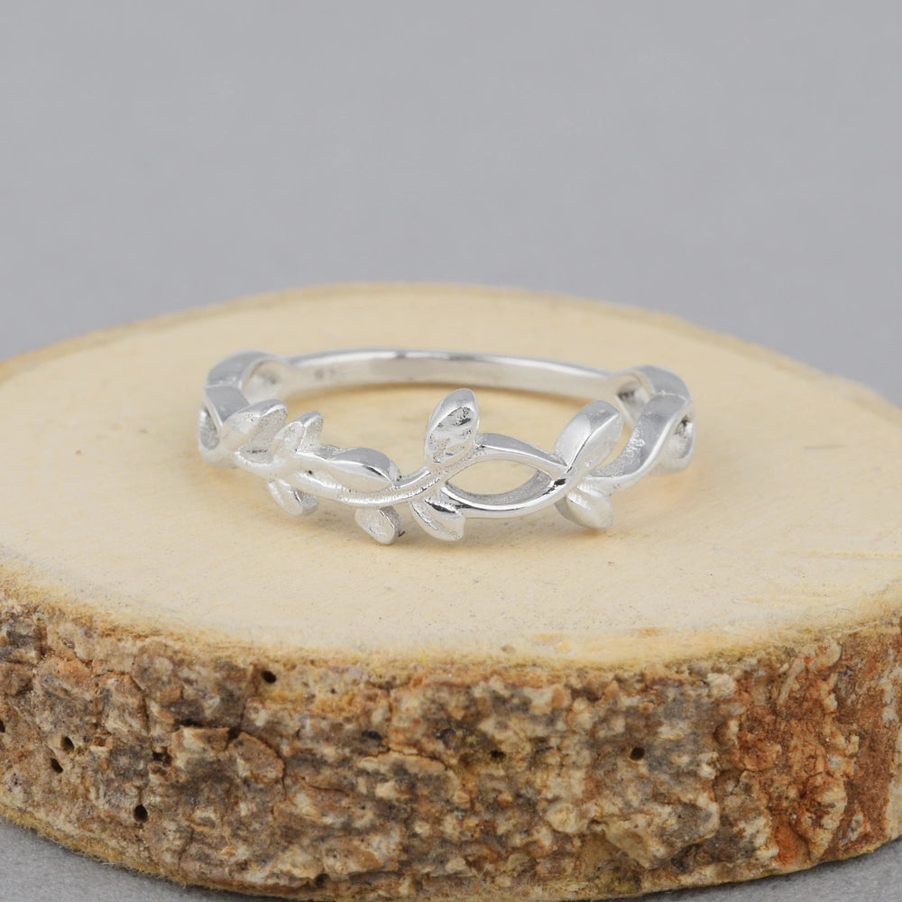 Leaf Ring – Nature's Grace | Tejara
